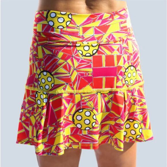 NWT Pickleball Bella Women's Red/Yellow Angle Shot 1 Drop Pleat Skort Size S - Picture 2 of 10